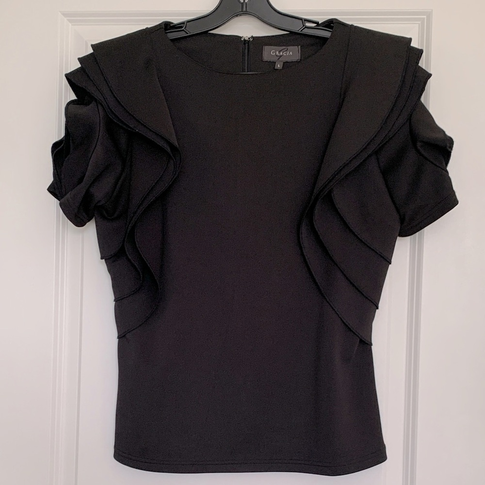 Garcia Elegant Black Ruffled Women's Top with “rose”on sleeves